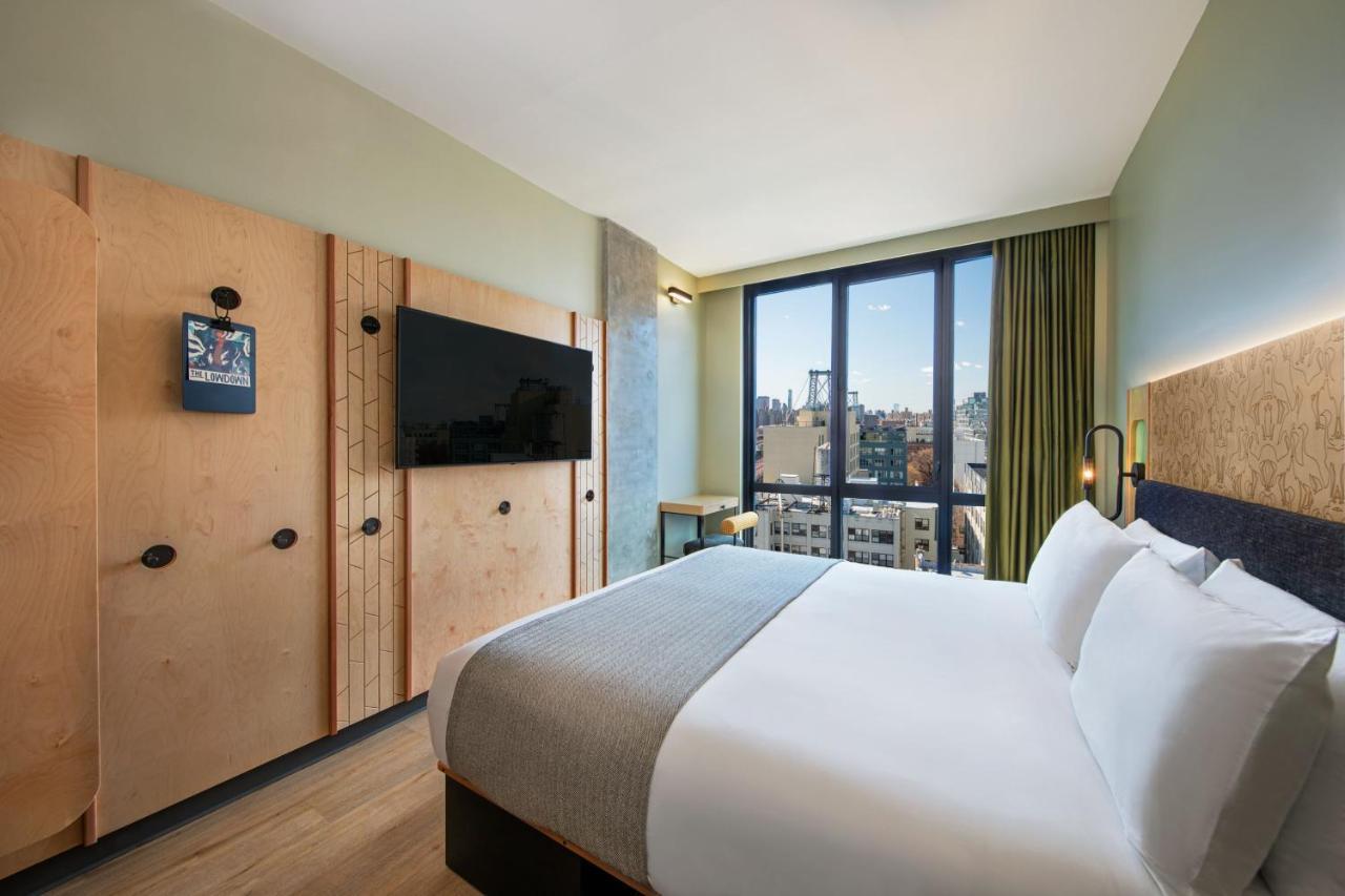 Moxy Brooklyn Williamsburg Hotel New York Exterior photo