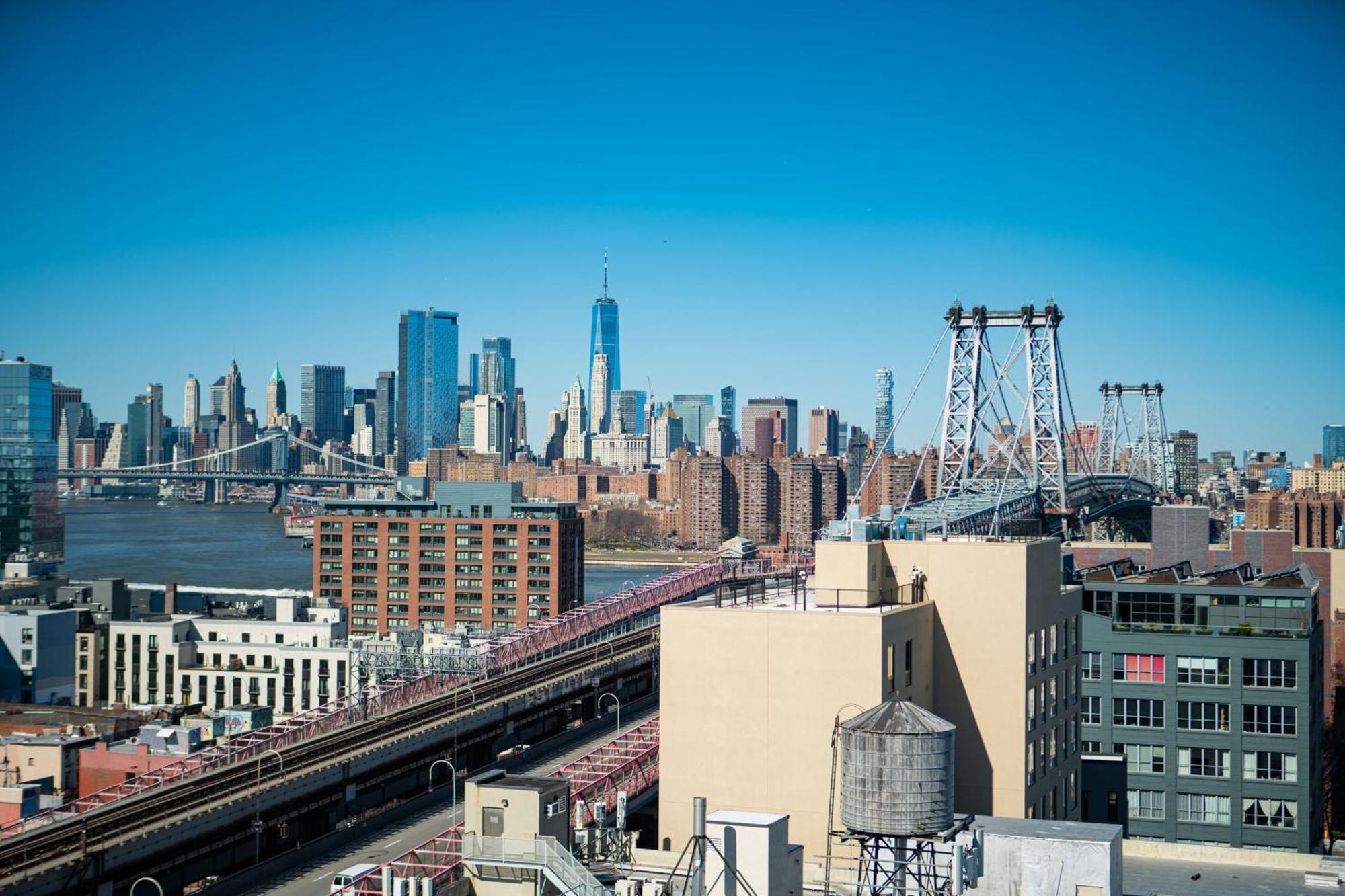 Moxy Brooklyn Williamsburg Hotel New York Exterior photo